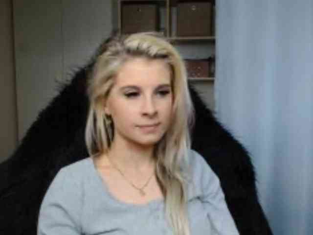 KristineNatural webcam