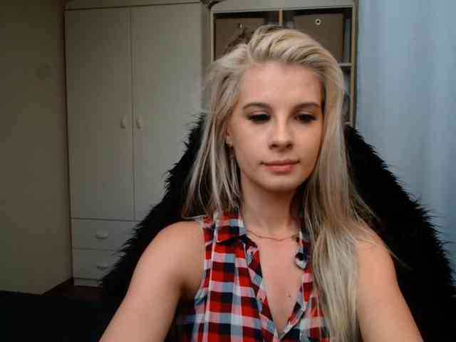 KristineNatural webcam