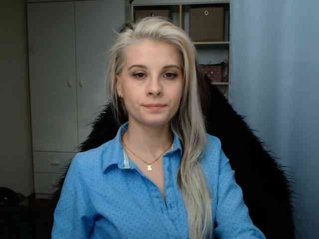 KristineNatural webcam