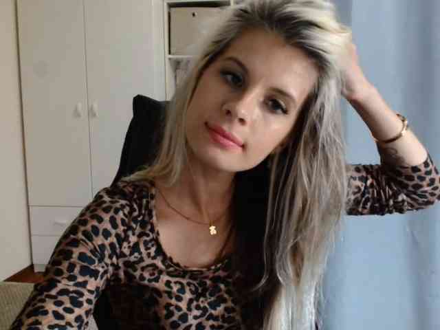 KristineNatural webcam