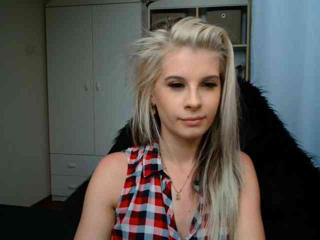 KristineNatural webcam