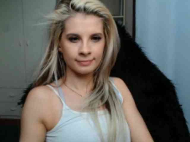 KristineNatural webcam