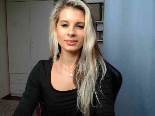 KristineNatural webcam