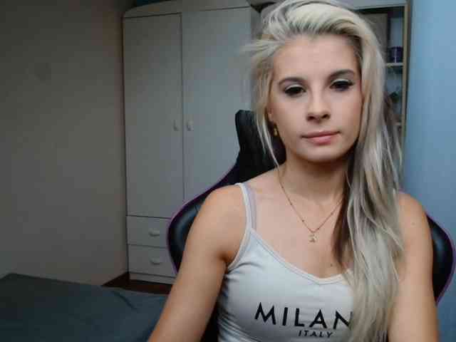 KristineNatural webcam