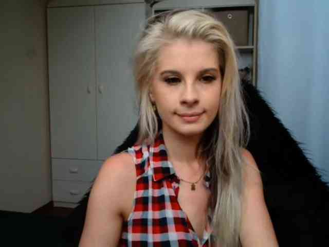 KristineNatural webcam