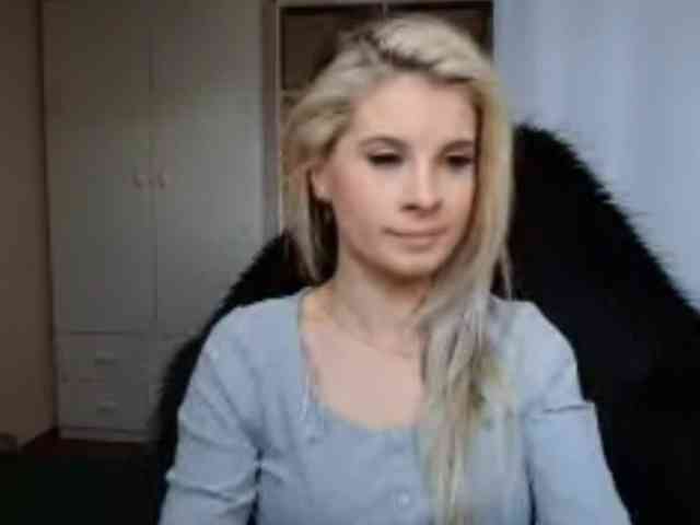 KristineNatural webcam