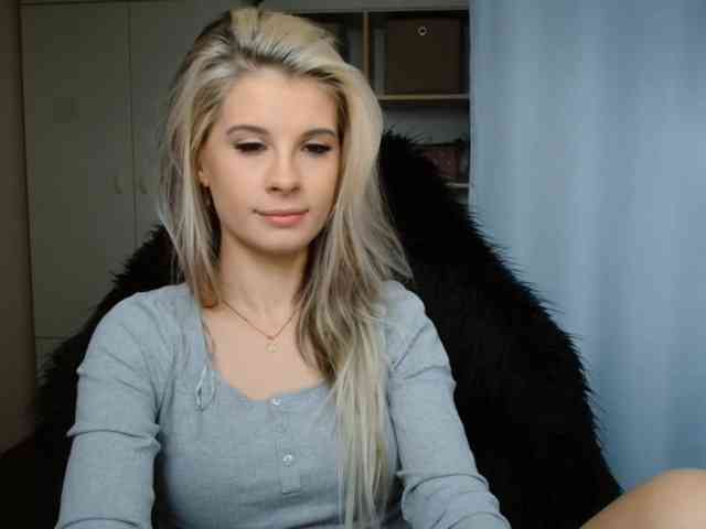 KristineNatural webcam