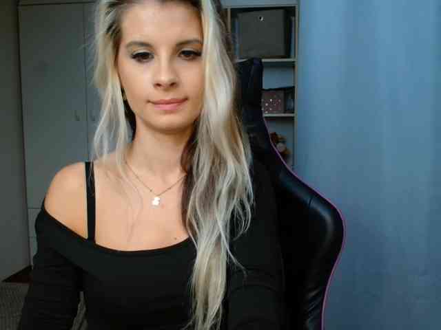 KristineNatural webcam