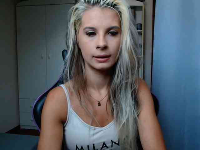KristineNatural webcam