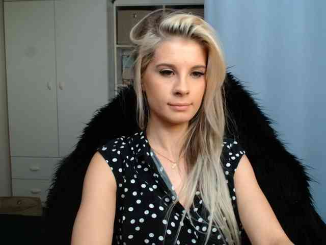 KristineNatural webcam