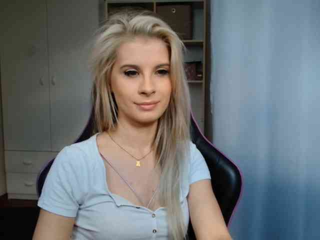 KristineNatural webcam