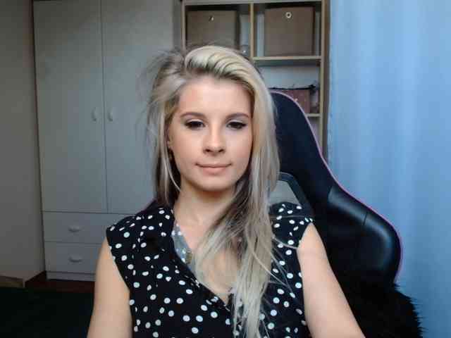 KristineNatural webcam