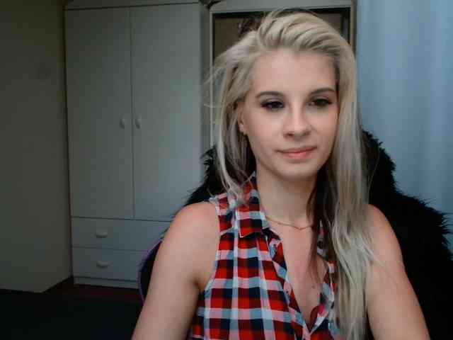 KristineNatural webcam