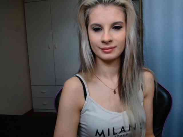 KristineNatural webcam