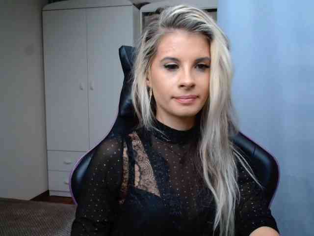 KristineNatural webcam