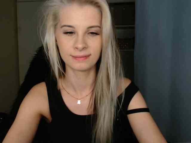 KristineNatural webcam