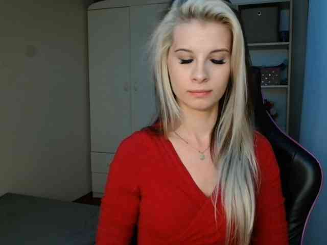 KristineNatural webcam