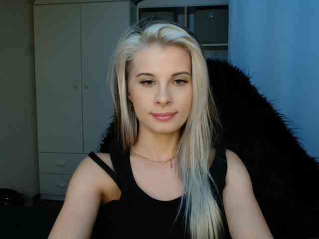 KristineNatural webcam