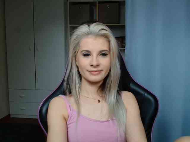 KristineNatural webcam