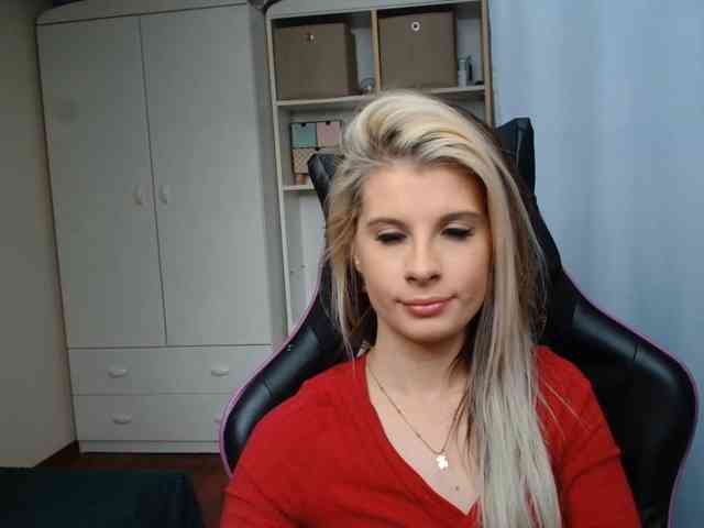 KristineNatural webcam