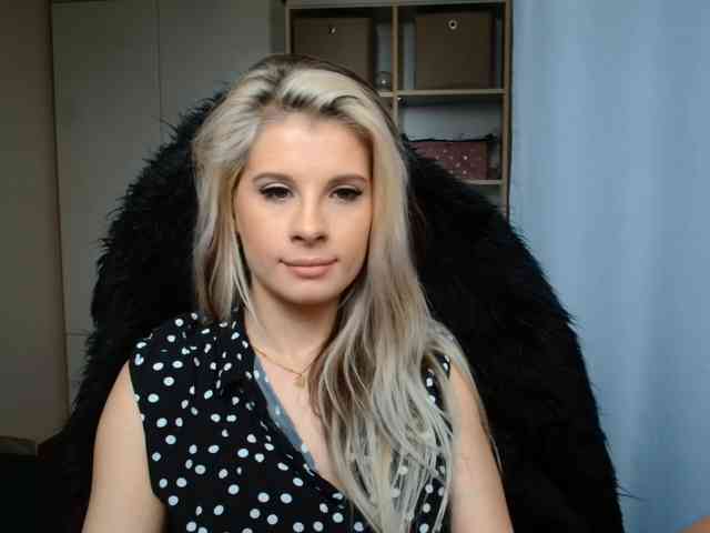 KristineNatural webcam