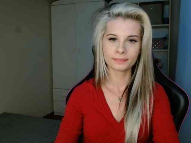 KristineNatural webcam