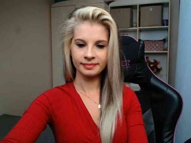 KristineNatural webcam