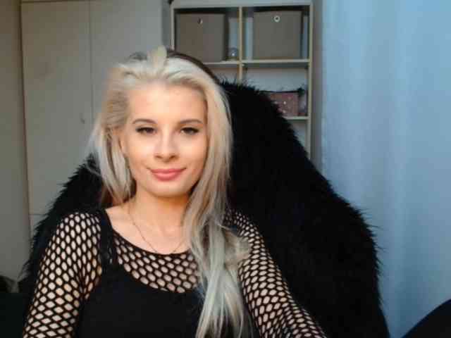 KristineNatural webcam