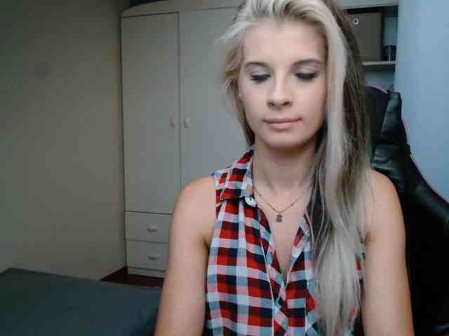 KristineNatural webcam