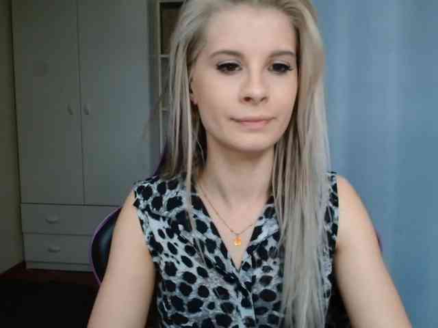 KristineNatural webcam