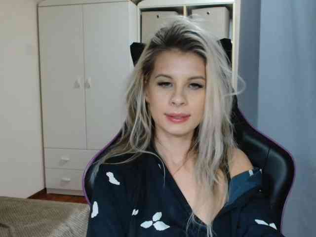 KristineNatural webcam