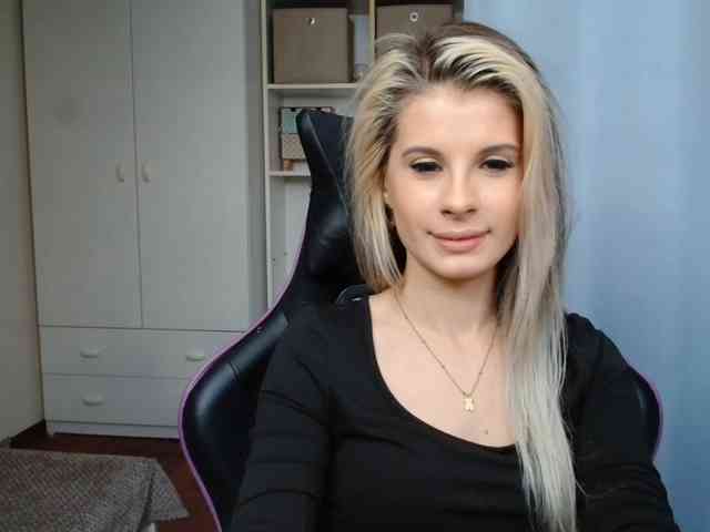KristineNatural webcam