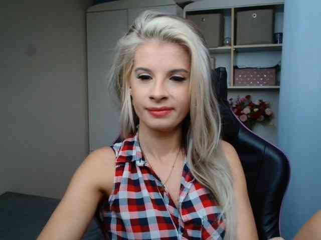 KristineNatural webcam