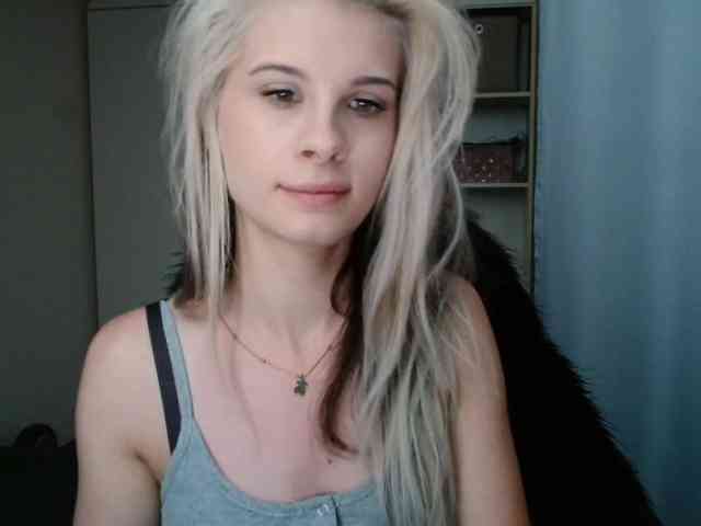 KristineNatural webcam