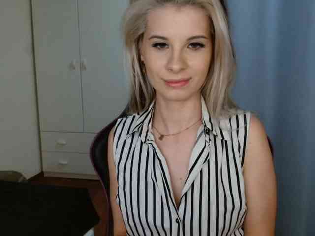 KristineNatural webcam