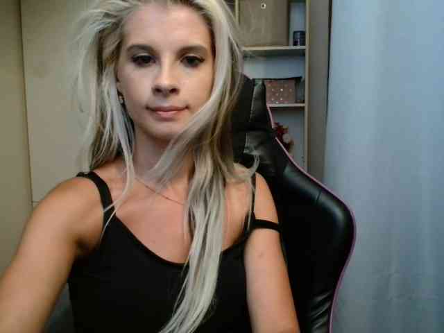 KristineNatural webcam