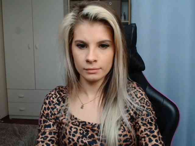 KristineNatural webcam