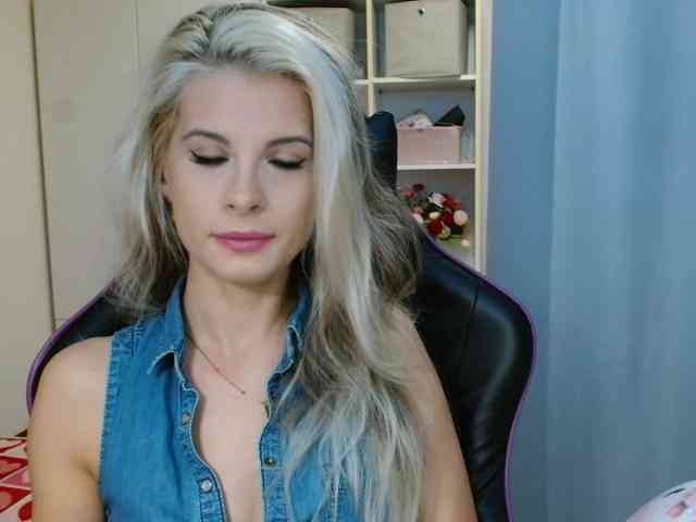 KristineNatural webcam