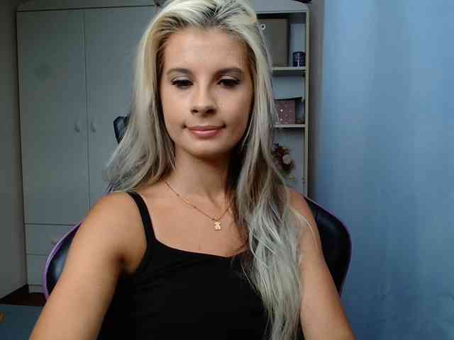 KristineNatural webcam