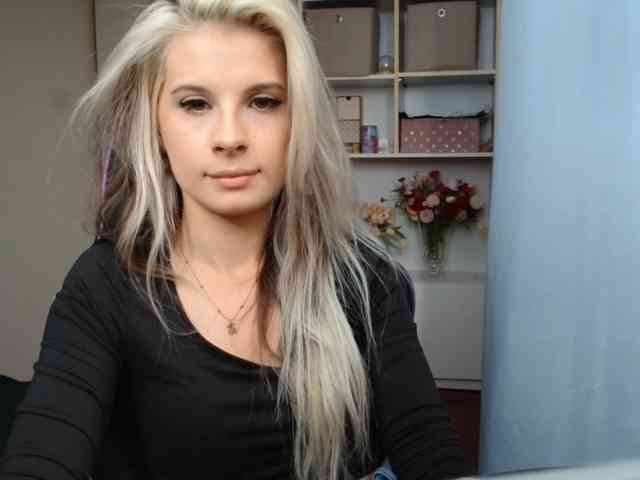 KristineNatural webcam