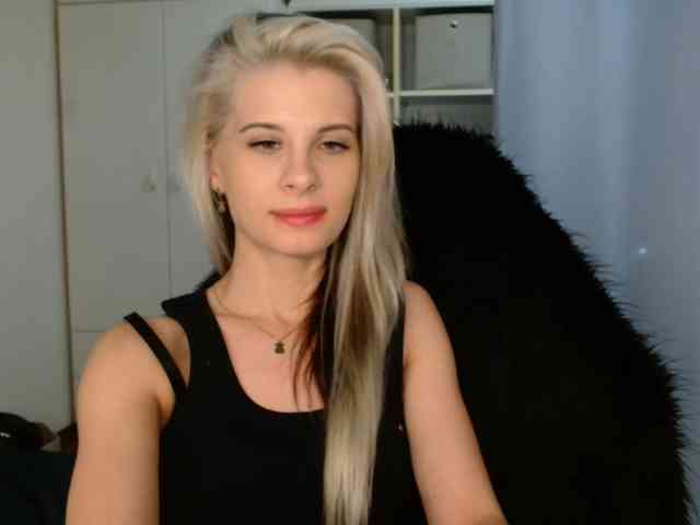 KristineNatural webcam