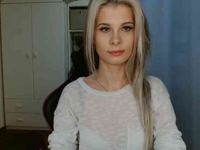 KristineNatural webcam
