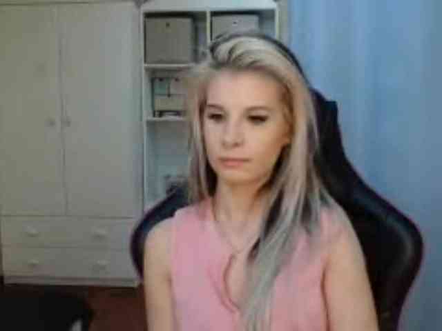 KristineNatural webcam