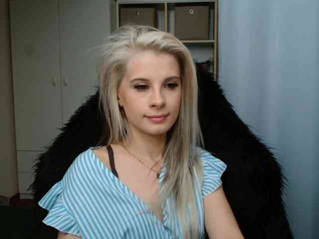 KristineNatural webcam