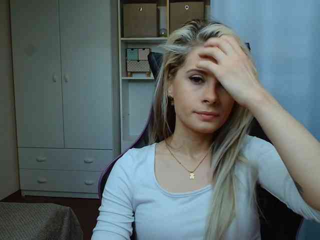 KristineNatural webcam