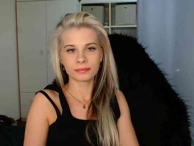KristineNatural webcam