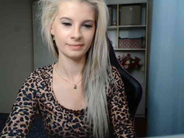 KristineNatural webcam
