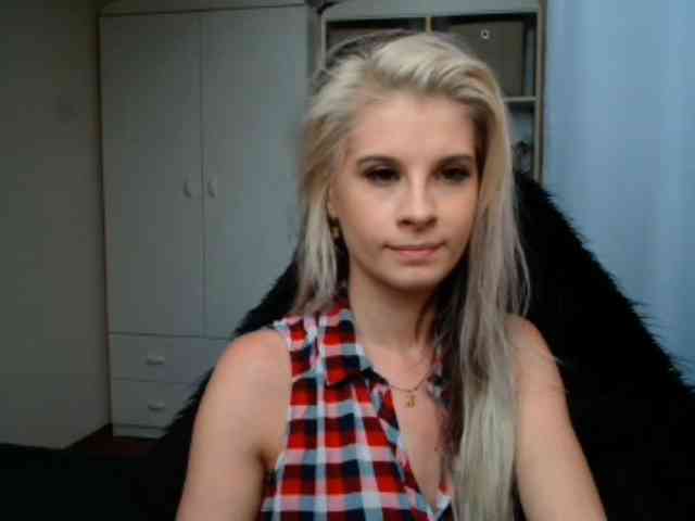 KristineNatural webcam