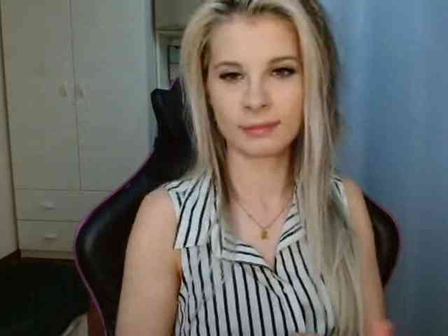 KristineNatural webcam