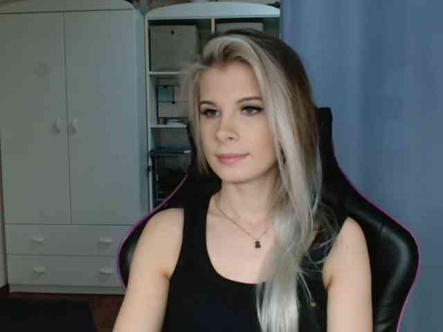 KristineNatural webcam